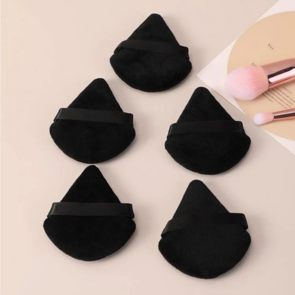 5 piece Triangle Makeup Puff Blender Black Sponges NWT